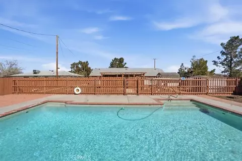 Exterior - 21089 Ottawa, Apple Valley, CA 92308 photo 17 of 23