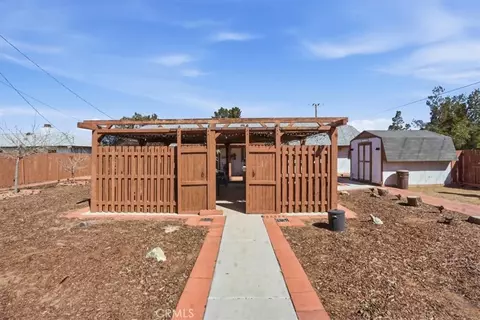 Exterior - 21089 Ottawa, Apple Valley, CA 92308 photo 19 of 23