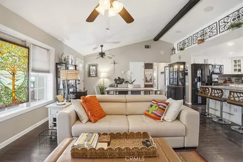 Living - 21089 Ottawa, Apple Valley, CA 92308 photo 1 of 5