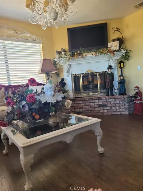 Living - 8934 Japatul Rd, Apple Valley, CA 92308 photo 1 of 3