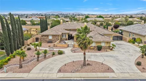 View/Area - 12935 Galewood, Apple Valley, CA 92308 photo 2 of 10