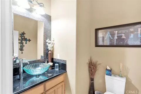 Bath - 12935 Galewood, Apple Valley, CA 92308 photo 4 of 7