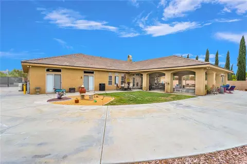 Exterior - 12935 Galewood, Apple Valley, CA 92308 photo 11 of 13