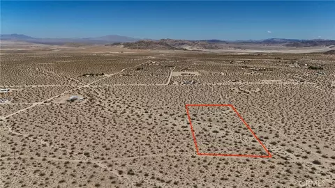 775 Manzanita Rd, Johnson Valley, CA 92285