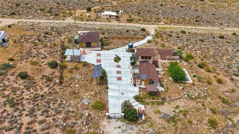 View/Area - 7985 Baker, Lucerne Valley, CA 92356 photo 10 of 12