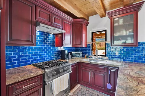 Kitchen - 7985 Baker, Lucerne Valley, CA 92356 photo 3 of 4