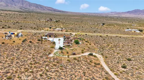 View/Area - 7985 Baker, Lucerne Valley, CA 92356 photo 5 of 12