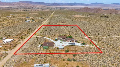 View/Area - 7985 Baker, Lucerne Valley, CA 92356 photo 7 of 12