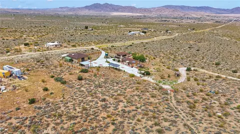 View/Area - 7985 Baker, Lucerne Valley, CA 92356 photo 6 of 12