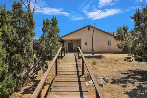8970 Silver Rock, Pinon Hills, CA 92372 photo 3