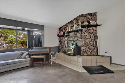 8970 Silver Rock, Pinon Hills, CA 92372 photo 7
