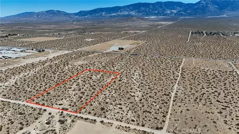 731 Sunset Rd, Lucerne Valley, CA 92356