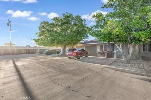 Exterior - 13250 Mohawk, Apple Valley, CA 92308 photo 2 of 3