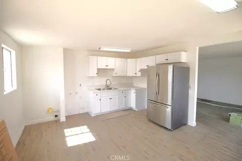 1040 Mojave Dr, Barstow, CA 92311