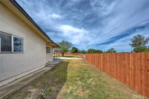 Exterior - 1226 Jay Bird Ln, Ramona, CA 92065 photo 5 of 10