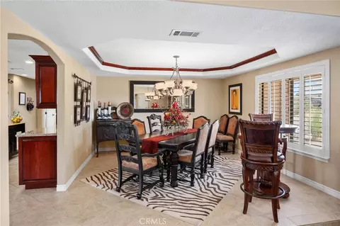 Dining - 19240 Tonkawan, Apple Valley, CA 92307 photo 1 of 2