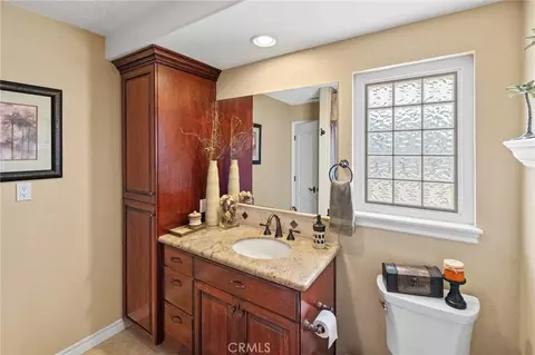 Bath - 19240 Tonkawan, Apple Valley, CA 92307 photo 4 of 4