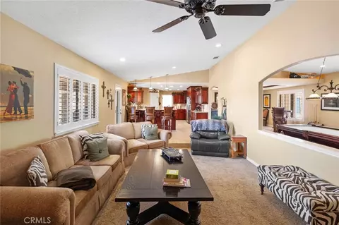 Living - 19240 Tonkawan, Apple Valley, CA 92307 photo 3 of 3