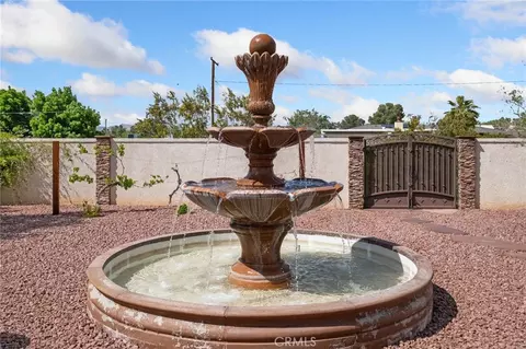 Exterior - 19240 Tonkawan, Apple Valley, CA 92307 photo 4 of 9