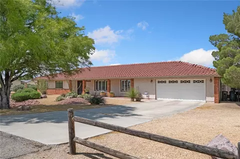 Exterior - 19240 Tonkawan, Apple Valley, CA 92307 photo 3 of 9