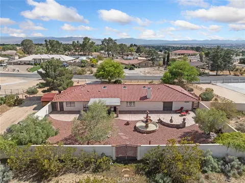 View/Area - 19240 Tonkawan, Apple Valley, CA 92307 photo 2 of 6