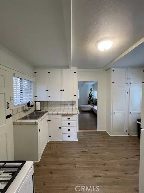 Entry Way - 23752 Inspiration, Crestline, CA 92325 photo 1 of 2