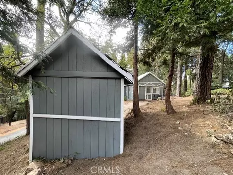 Exterior - 23752 Inspiration, Crestline, CA 92325 photo 5 of 8