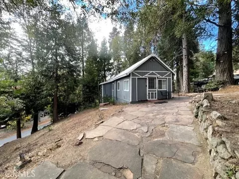 Exterior - 23752 Inspiration, Crestline, CA 92325 photo 4 of 8