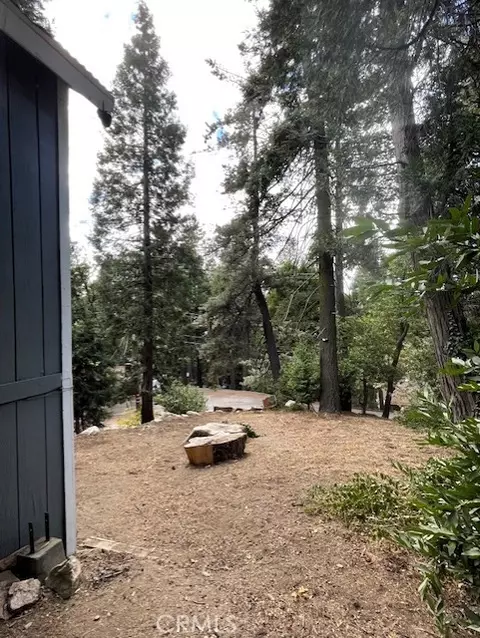 Exterior - 23752 Inspiration, Crestline, CA 92325 photo 2 of 8