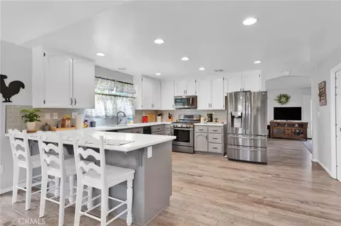 Kitchen - 17340 Buckthorn, Hesperia, CA 92345 photo 1 of 3