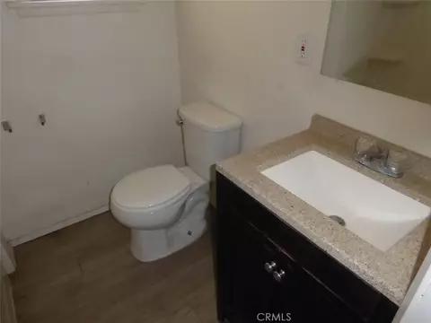 Bath - 521 S Muriel, Barstow, CA 92311 photo 1 of 2