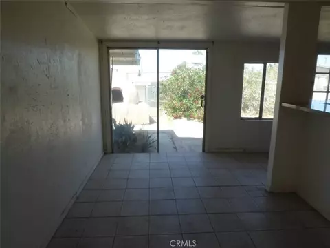 Living - 521 S Muriel, Barstow, CA 92311 photo 3 of 4