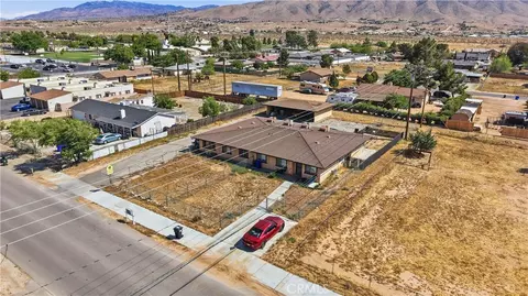 View/Area - 21739 Panoche Rd, Apple Valley, CA 92308 photo 11 of 12