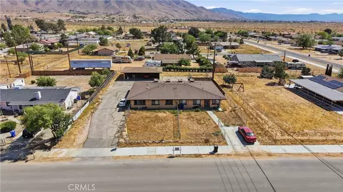 View/Area - 21739 Panoche Rd, Apple Valley, CA 92308 photo 10 of 12