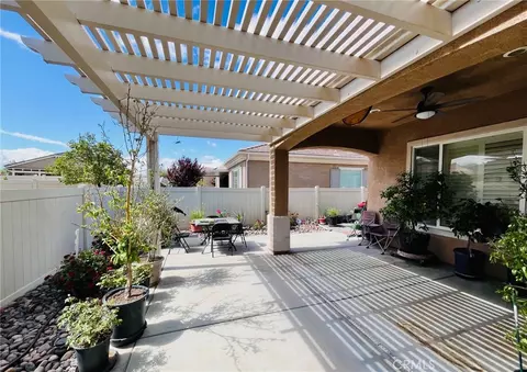 Exterior - 10485 Nobleton Rd, Apple Valley, CA 92308 photo 7 of 7