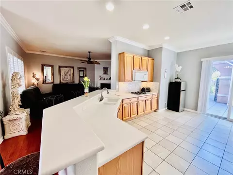 Kitchen - 10485 Nobleton Rd, Apple Valley, CA 92308 photo 1 of 4