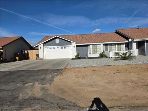 Exterior - 13502 Cuyamaca Rd, Apple Valley, CA 92308 photo 4 of 7
