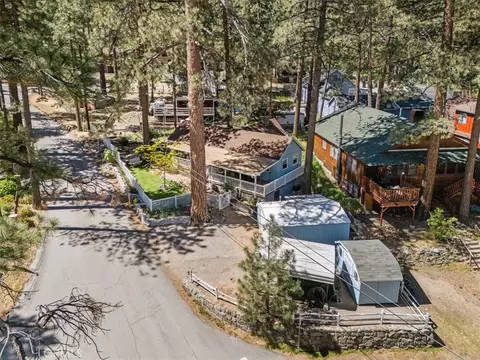 View/Area - 5926 Willow, Wrightwood, CA 92397 photo 4 of 4