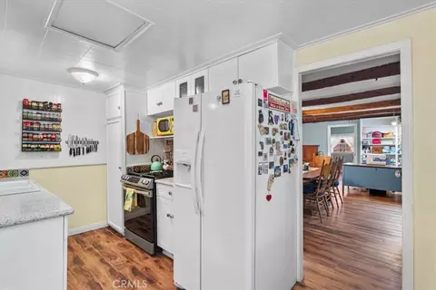 Kitchen - 5926 Willow, Wrightwood, CA 92397 photo 2 of 4