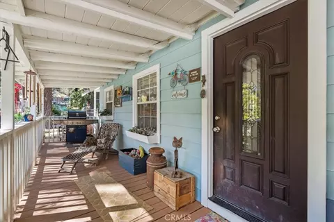 Exterior - 5926 Willow, Wrightwood, CA 92397 photo 8 of 10
