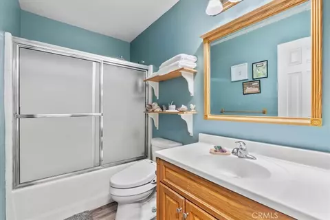 Bath - 5955 Spruce, Wrightwood, CA 92397 photo 1 of 2