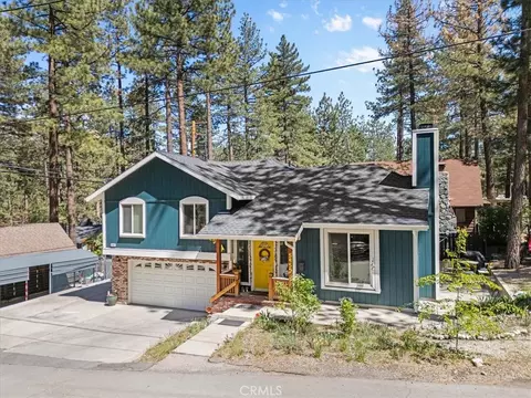 Exterior - 5955 Spruce, Wrightwood, CA 92397 photo 2 of 9