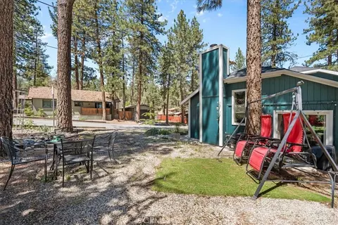 Exterior - 5955 Spruce, Wrightwood, CA 92397 photo 7 of 9