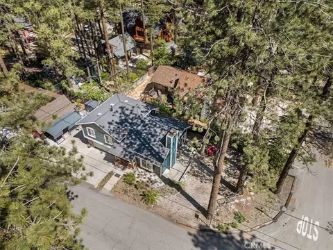 View/Area - 5955 Spruce, Wrightwood, CA 92397 photo 1 of 2