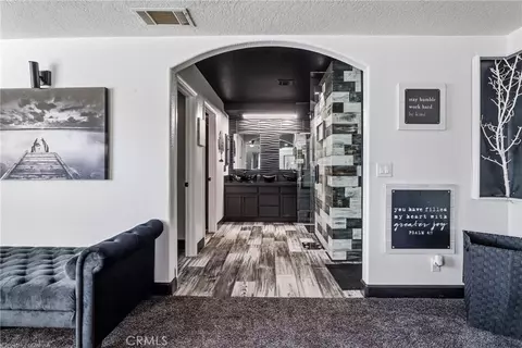 Entry Way - 7518 San Bruno, Hesperia, CA 92345 photo 4 of 5