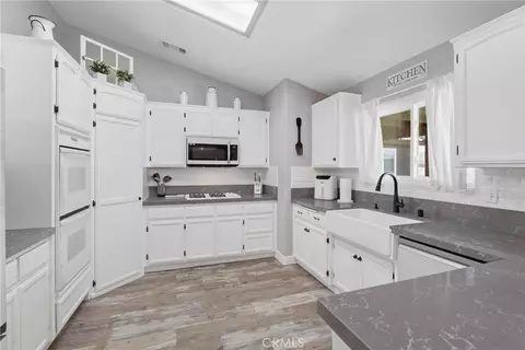 Kitchen - 7518 San Bruno, Hesperia, CA 92345 photo 3 of 5