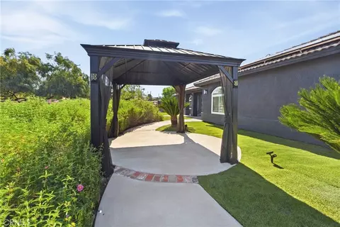 Exterior - 7518 San Bruno, Hesperia, CA 92345 photo 14 of 19