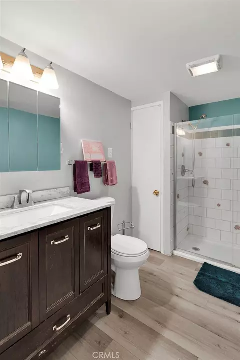 Bath - 720 Starlight St, Barstow, CA 92311 photo 6 of 8