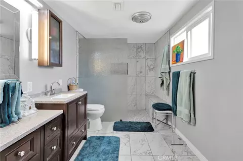Bath - 720 Starlight St, Barstow, CA 92311 photo 1 of 8