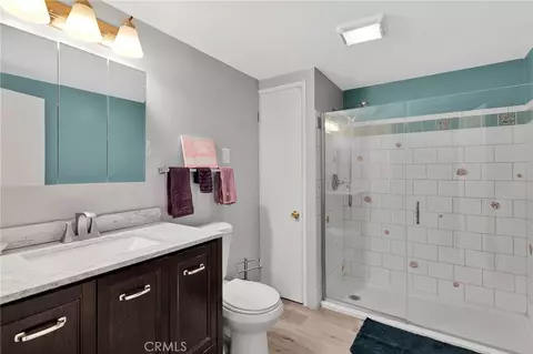 Bath - 720 Starlight St, Barstow, CA 92311 photo 4 of 8
